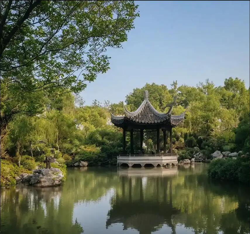 新泰飞槐餐饮有限公司